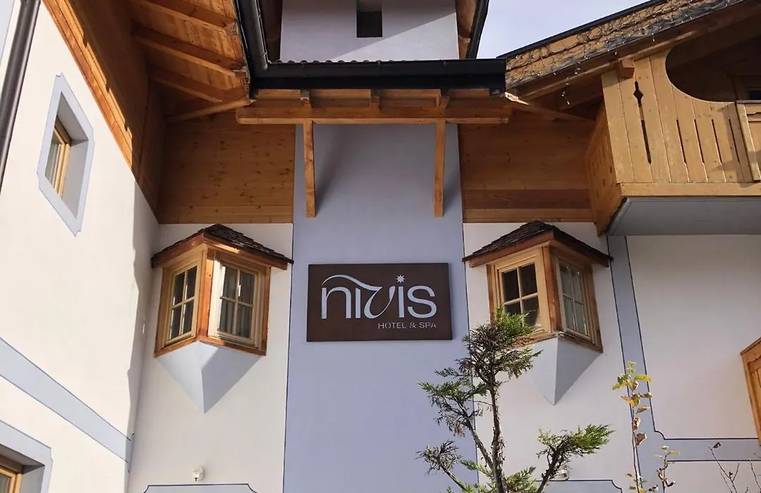 Nivis Hotel-1
